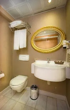 Fatih Corner מלון 3*