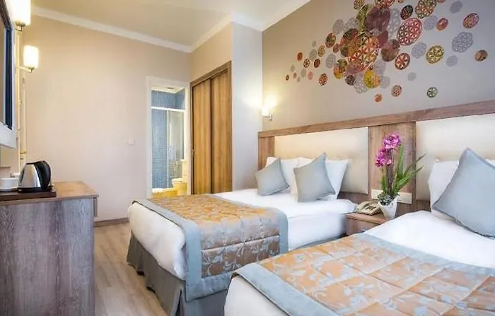 Hotel Fatih Corner 3*